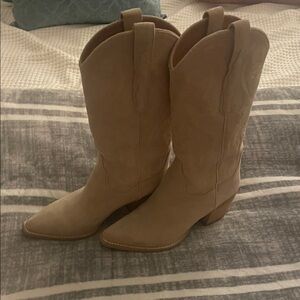 Light Tan Western Cowboy Boots size 8 by Jeffrey Campbell